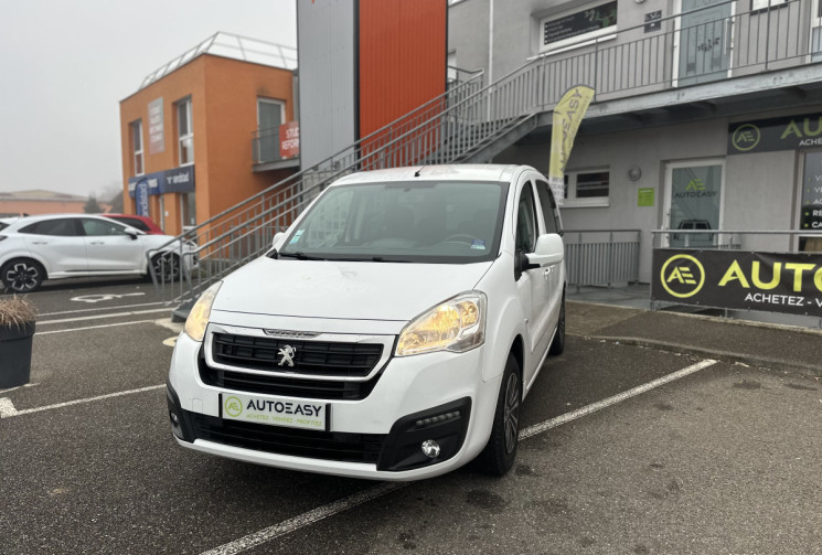 Peugeot PARTNER TEPEE 1.6 HDI  aménagé TPMR- HANDICAPE