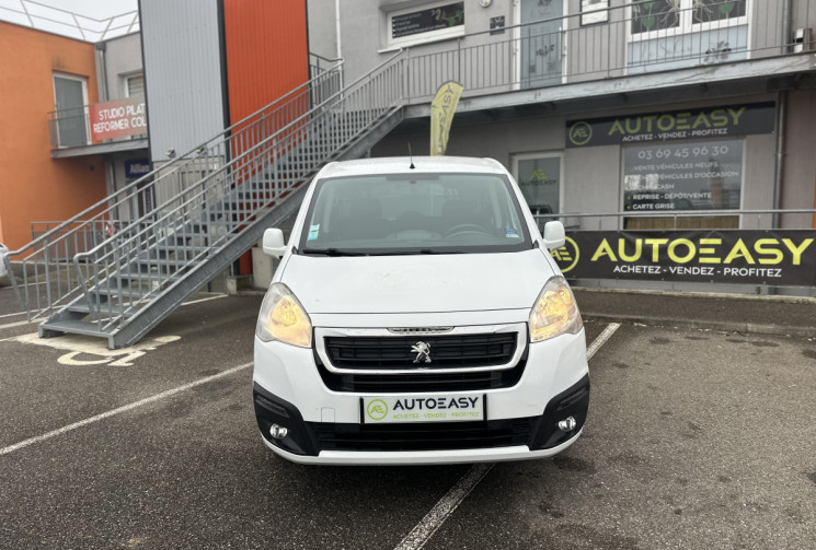 Peugeot PARTNER TEPEE 1.6 HDI  aménagé TPMR- HANDICAPE