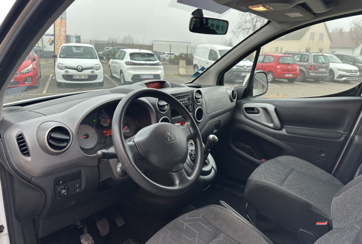 Peugeot PARTNER TEPEE 1.6 HDI  aménagé TPMR- HANDICAPE