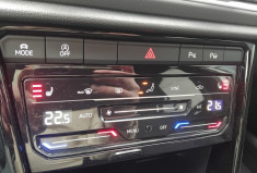 Volkswagen T-Roc  2.0 TDI 150 ch DSG7 R-Line - Caméra - Sièges chauffants