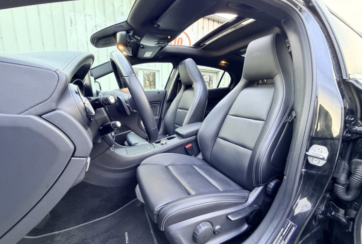 Mercedes GLA 200 156 ch Sport Edition 7G-DCT*Apple Carplay/Toit Ouvrant/Angle Mort/JA 19 AMG