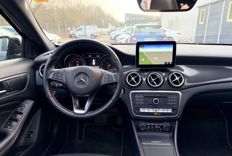 Mercedes GLA 200 156 ch Sport Edition 7G-DCT*Apple Carplay/Toit Ouvrant/Angle Mort/JA 19 AMG