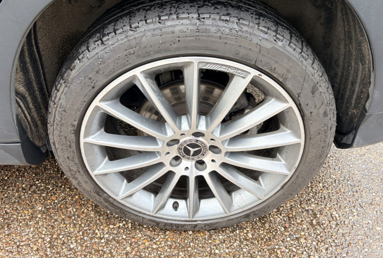 Mercedes GLA 200 156 ch Sport Edition 7G-DCT*Apple Carplay/Toit Ouvrant/Angle Mort/JA 19 AMG