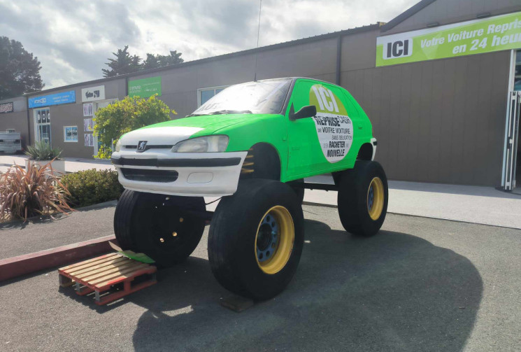 Peugeot 106 OBJET VEHICULE PUBLICITAIRE   Phase 2 1.4 i 75cv