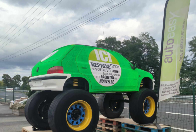 Peugeot 106 OBJET VEHICULE PUBLICITAIRE   Phase 2 1.4 i 75cv