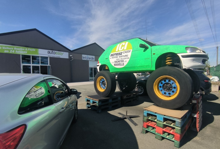 Peugeot 106 OBJET VEHICULE PUBLICITAIRE   Phase 2 1.4 i 75cv