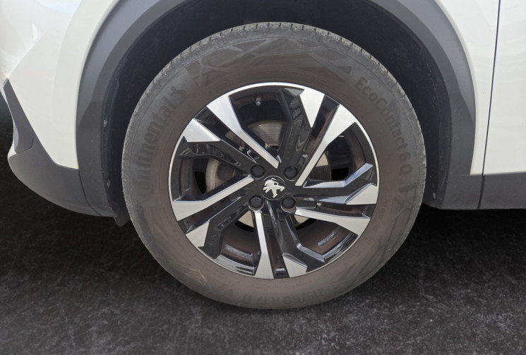 Peugeot 2008 1.2 130ch S&S ALLURE * CARNET COMPLET PEUGEOT * CAMERA DE RECUL