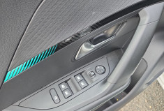 Peugeot 2008 1.2 130ch S&S ALLURE * CARNET COMPLET PEUGEOT * CAMERA DE RECUL