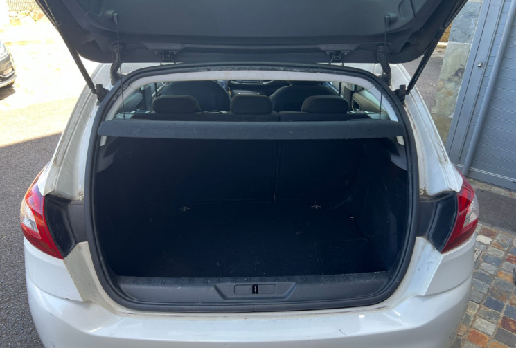 Peugeot 308  1.6 HDi S&S 100 cv