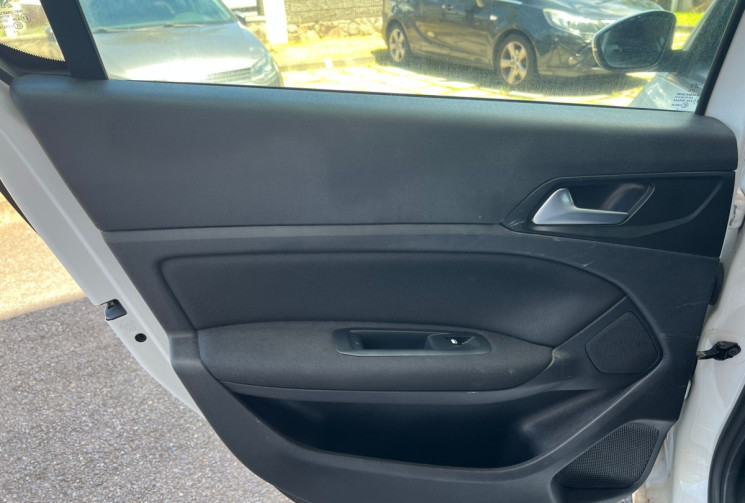 Peugeot 308  1.6 HDi S&S 100 cv