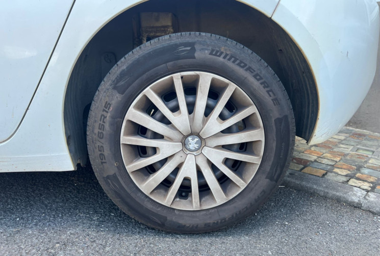 Peugeot 308  1.6 HDi S&S 100 cv