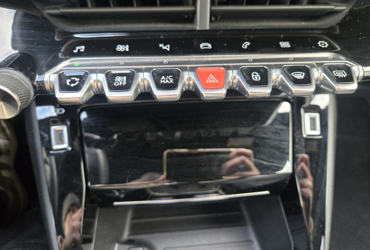 Peugeot 2008 1.2 130ch S&S ALLURE * CARNET COMPLET PEUGEOT * CAMERA DE RECUL