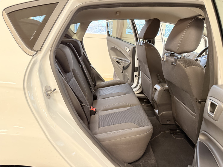 Ford Fiesta  PHASE 2 1.0 SCTI ECOBOOST POWERSHIFT 100 TITANIUM / SUIVI COMPLET FORD / DISTRIB A JOUR