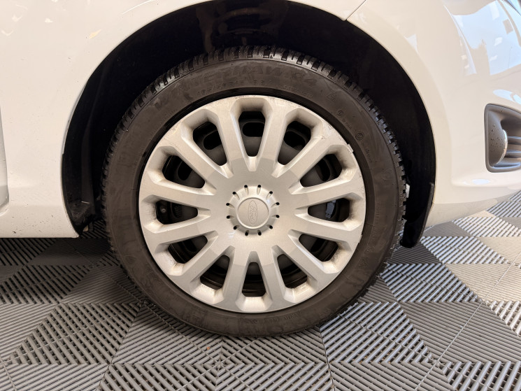 Ford Fiesta  PHASE 2 1.0 SCTI ECOBOOST  POWERSHIFT 100 TITANIUM / ENTRETIEN COMPLET FORD