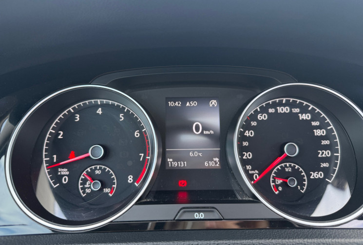 Volkswagen Golf 1.2 TSI 105CH CUP / TOIT OUVRANT / REGULATEUR ADAPTATIF / RADAR AV/AR