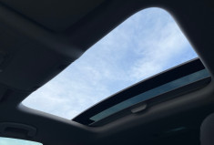 Volkswagen Golf 1.2 TSI 105CH CUP / TOIT OUVRANT / REGULATEUR ADAPTATIF / RADAR AV/AR