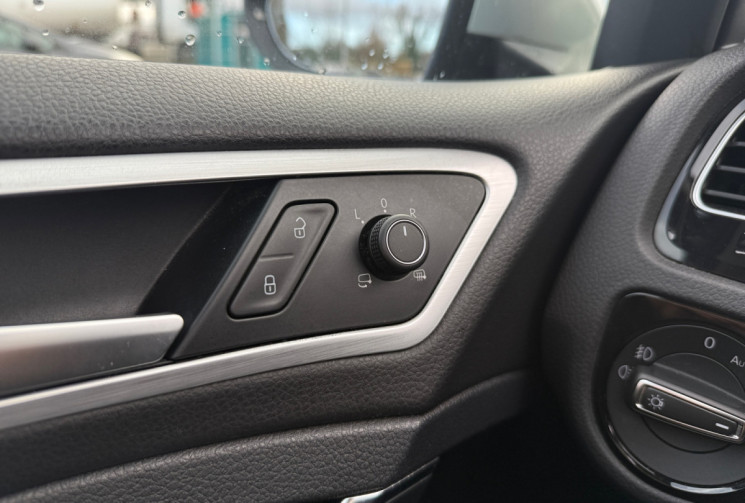 Volkswagen Golf 1.2 TSI 105CH CUP / TOIT OUVRANT / REGULATEUR ADAPTATIF / RADAR AV/AR