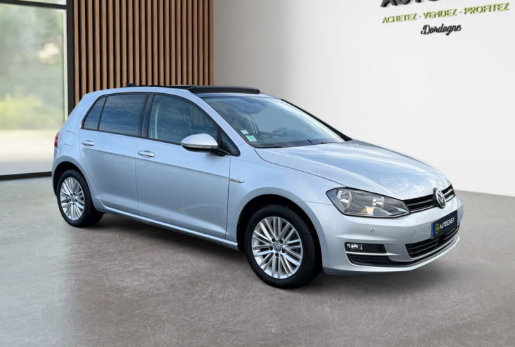 Volkswagen Golf 1.2 TSI 105CH CUP / TOIT OUVRANT / REGULATEUR ADAPTATIF / RADAR AV/AR