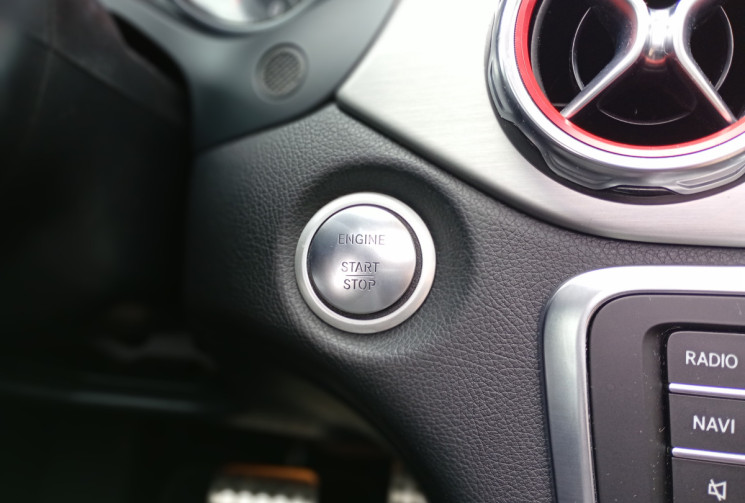 Mercedes GLA 200 7-G DCT Fascination * PACK AMG / Toit ouvrant 