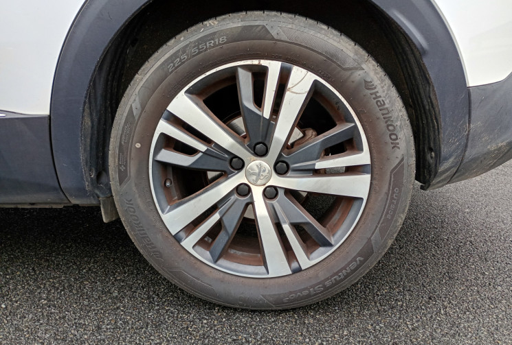 Peugeot 3008 1.2 130ch GT Line BVM6 / DISTRI OK / ATTELAGE