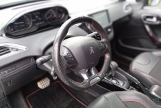 Peugeot 2008  1.2 110ch SS EAT6 GT Line / Attelage