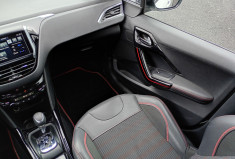 Peugeot 2008  1.2 110ch SS EAT6 GT Line