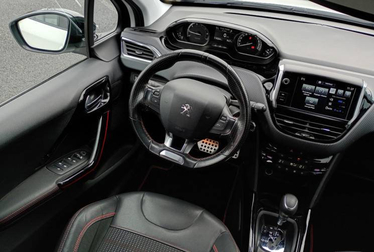 Peugeot 2008  1.2 110ch SS EAT6 GT Line