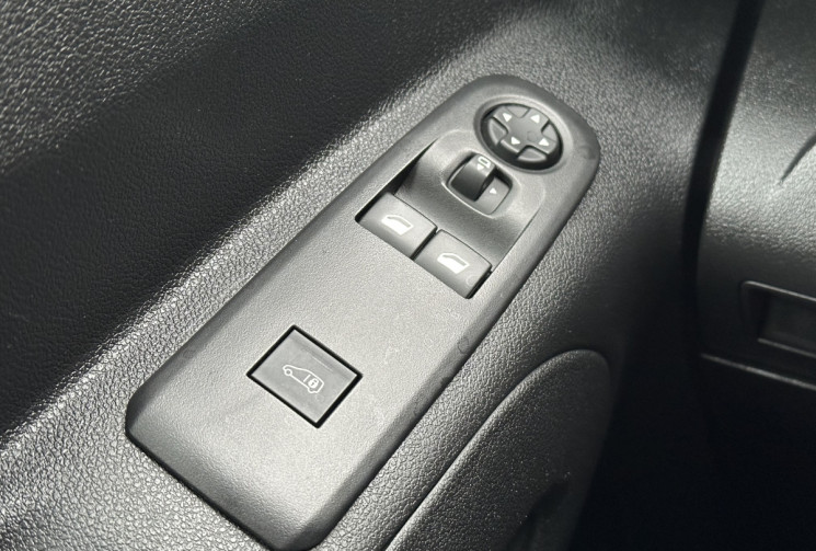 Citroën Berlingo M 1.2 130 EAT8 WORKER 1000KG + GRIP CONTROL / VITRÉ + GRILLES / SERRURES RENFORCÉES