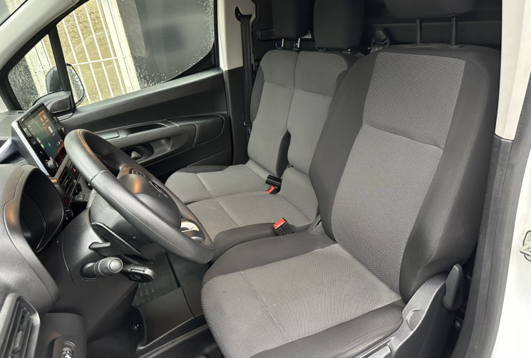 Citroën Berlingo M 1.2 130 EAT8 WORKER 1000KG + GRIP CONTROL / VITRÉ + GRILLES / SERRURES RENFORCÉES