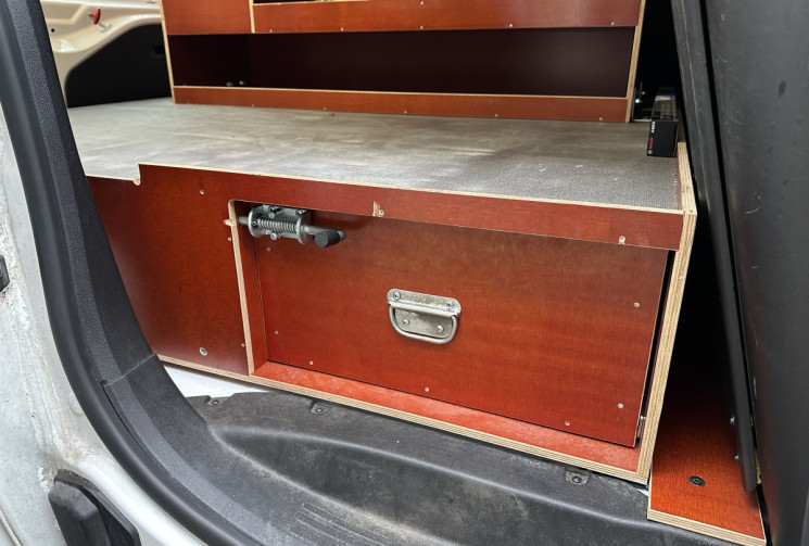 Citroën Berlingo M 1.2 130 EAT8 WORKER 1000KG + GRIP CONTROL / VITRÉ + GRILLES / SERRURES RENFORCÉES