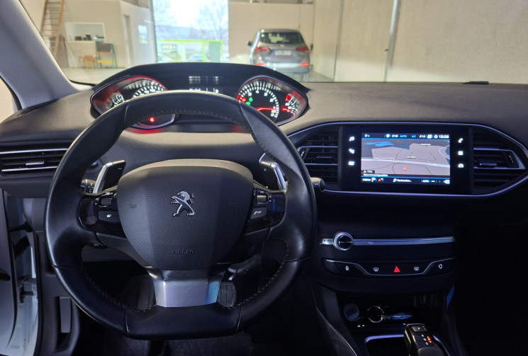 Peugeot 308 SW 1.2 PURETECH 130 EAT8 ALLURE PACK + SIEGES CHAUFFANTS + FULL LED GTIE 12 MOIS