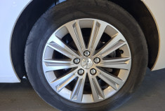 Peugeot 308 SW 1.2 PURETECH 130 EAT8 ALLURE PACK + SIEGES CHAUFFANTS + FULL LED GTIE 12 MOIS
