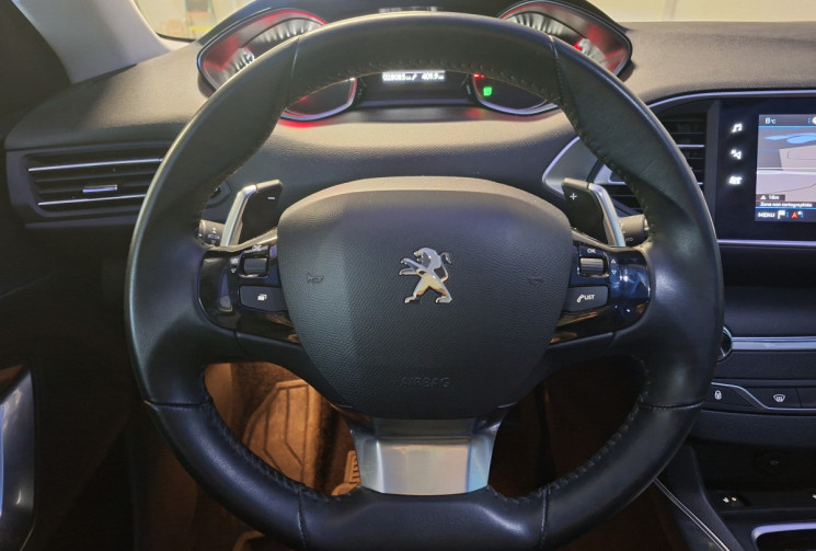 Peugeot 308 SW 1.2 THP 130 EAT8 ALLURE PACK + SIEGES CHAUFFANTS + FULL LED GTIE 12 MOIS