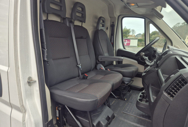 Peugeot Boxer L1H1 2.0 BlueHDi 110 Premium Pack