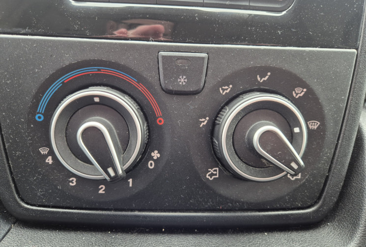 Peugeot Boxer L1H1 2.0 BlueHDi 110 Premium Pack