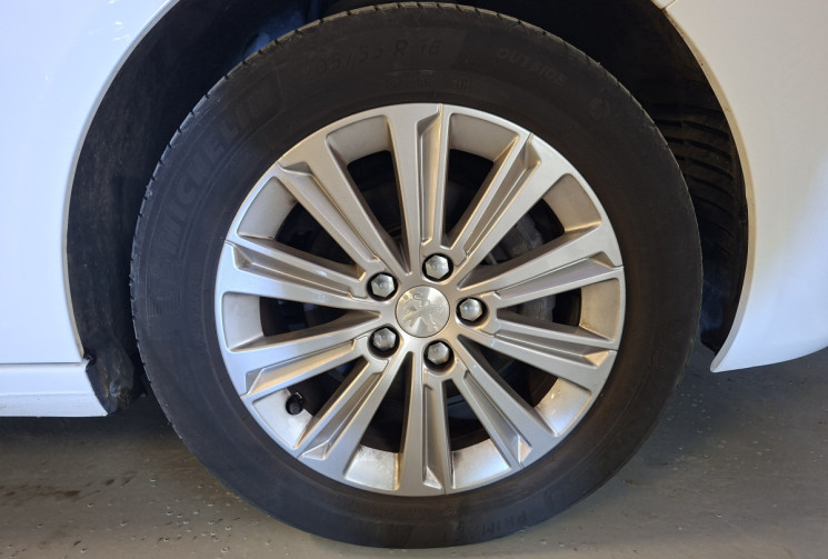 Peugeot 308 SW 1.2 130 EAT8 ALLURE PACK + SIEGES CHAUFFANTS + FULL LED GTIE 12 MOIS