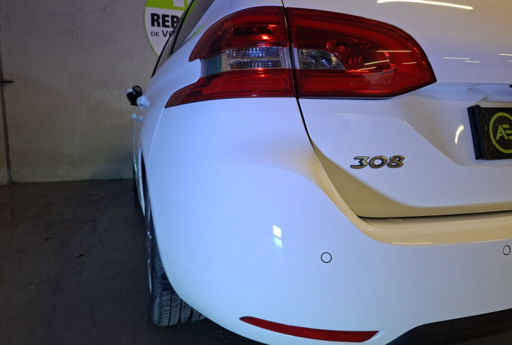 Peugeot 308 SW 1.2 THP 130 EAT8 ALLURE PACK + SIEGES CHAUFFANTS + FULL LED GTIE 12 MOIS