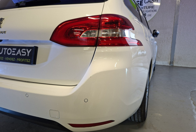 Peugeot 308 SW 1.2 THP 130 EAT8 ALLURE PACK + SIEGES CHAUFFANTS + FULL LED GTIE 12 MOIS