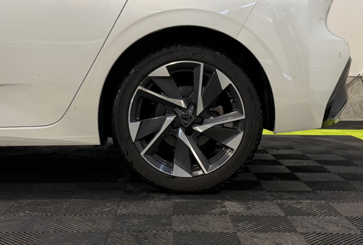 Peugeot 308 1,5 HDI 130 ALLURE PACK EAT8 - Entretien complet Peugeot