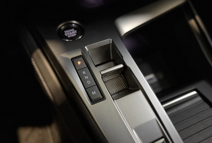 Peugeot 308 1,5 HDI 130 ALLURE PACK EAT8 - Entretien complet Peugeot