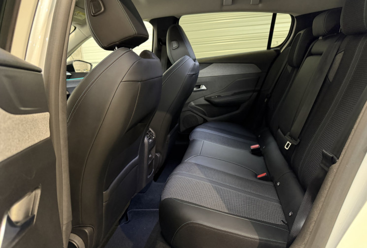 Peugeot 308 1,5 HDI 130 ALLURE PACK EAT8 - Entretien complet Peugeot