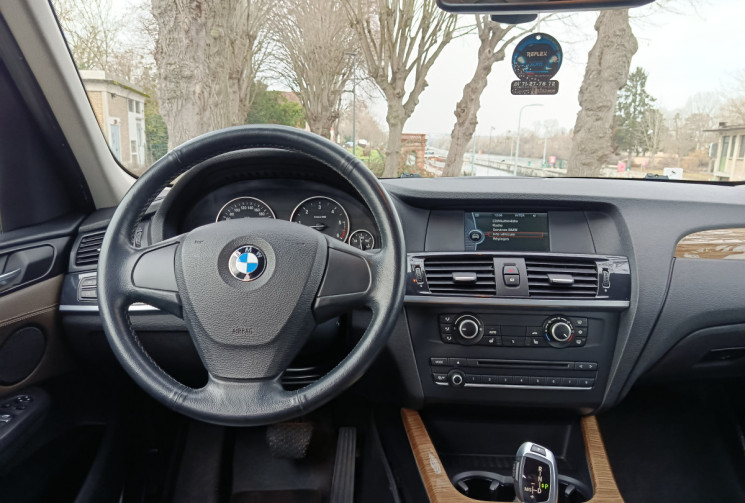 BMW X3 (F25) 30d xDrive 3.0 d 24V DPF 258 cv Boîte auto