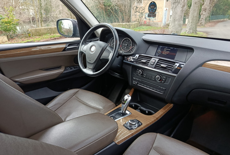 BMW X3 (F25) 30d xDrive 3.0 d 24V DPF 258 cv Boîte auto
