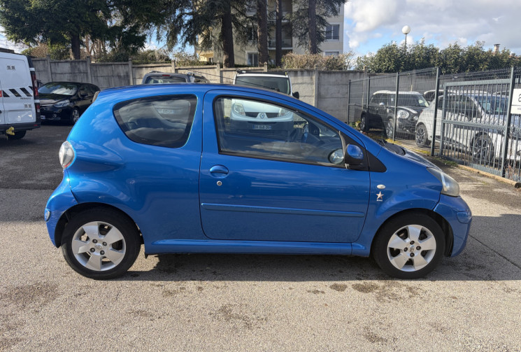 Toyota Aygo 1.0 / 68 CH / CLIM 