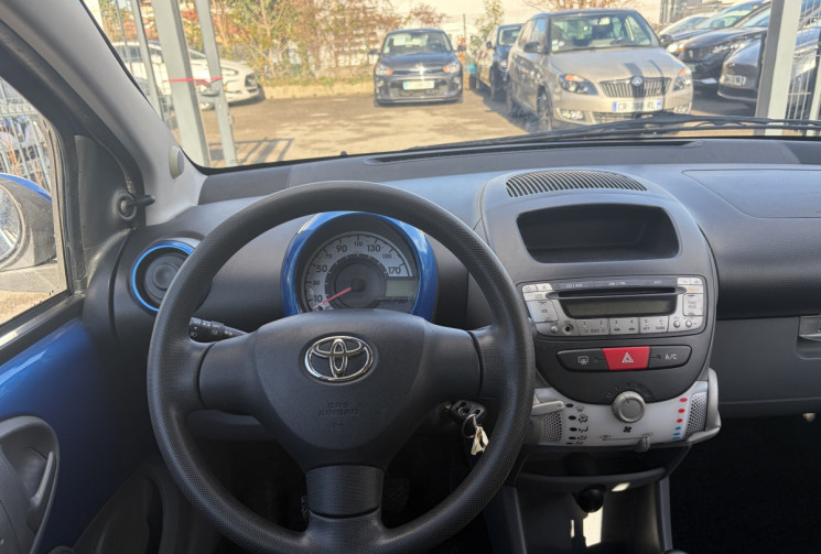 Toyota Aygo 1.0 / 68 CH / CLIM 