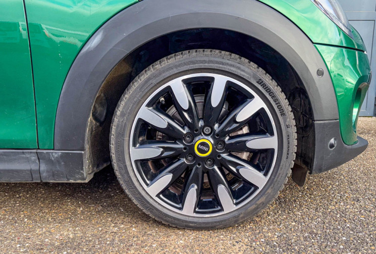 Mini Mini SE 184 CV F56 LCI 94 AH eDrive Harman K Toit Ouvrant Aff Tete Haute Cuir