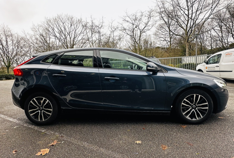 Volvo V40 D2 120ch Momemtum