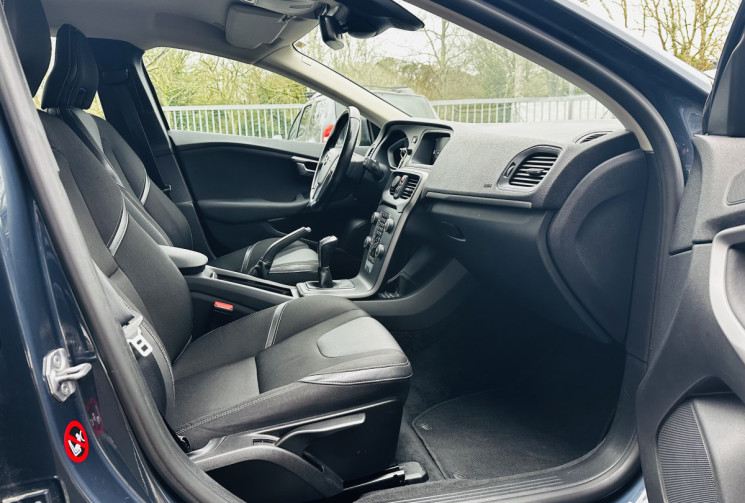 Volvo V40 D2 120ch Momemtum