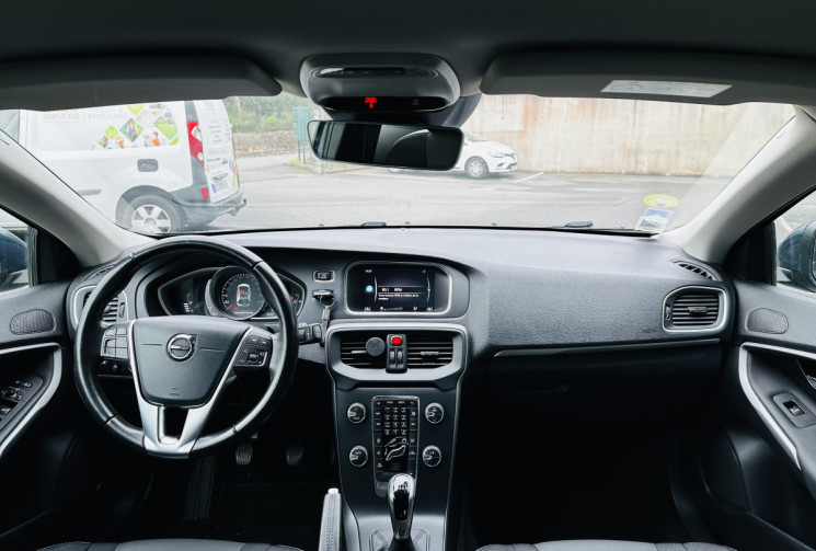 Volvo V40 D2 120ch Momemtum