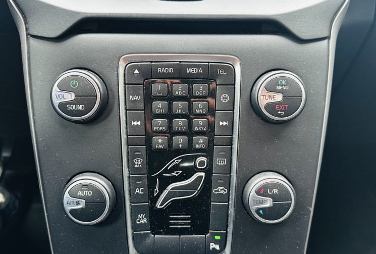 Volvo V40 D2 120ch Momemtum